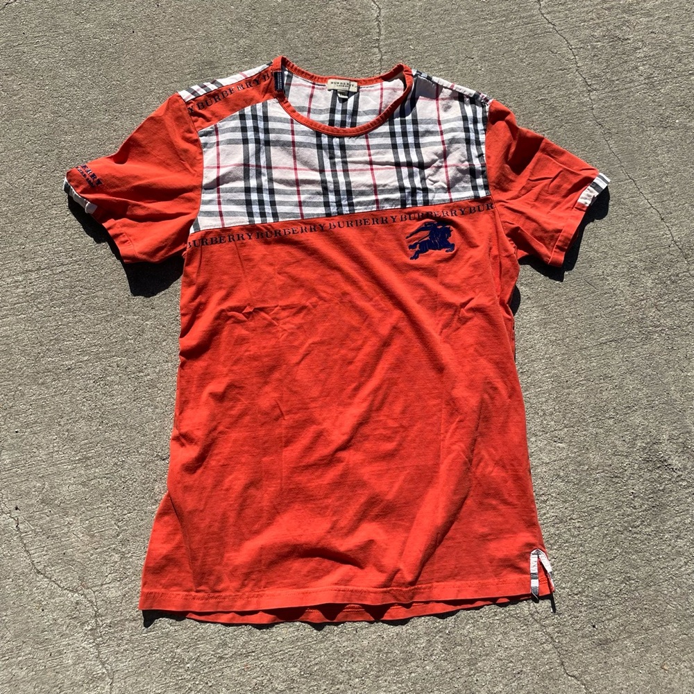 Burberry tshirt